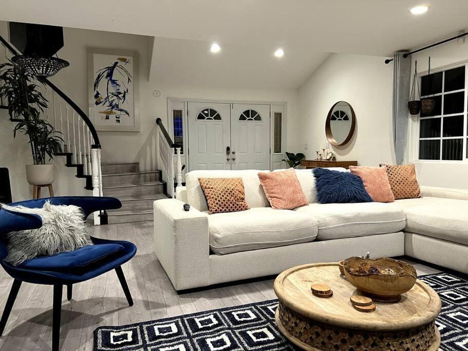 Stylish Mediterranean Villa, Pool, Jacuzzi, Hollywood & Malibu Bliss ロサンゼルス エクステリア 写真