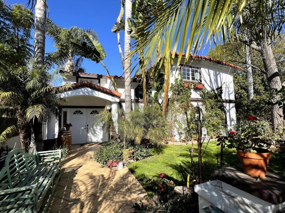 Stylish Mediterranean Villa, Pool, Jacuzzi, Hollywood & Malibu Bliss ロサンゼルス エクステリア 写真