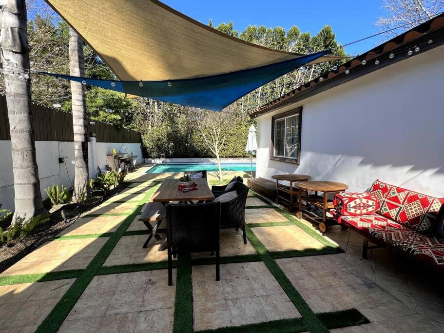 Stylish Mediterranean Villa, Pool, Jacuzzi, Hollywood & Malibu Bliss ロサンゼルス エクステリア 写真